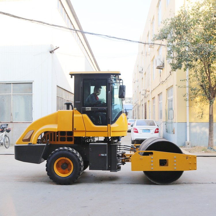 ZM Full Hydraulic Tire Combined Vibratory Roller